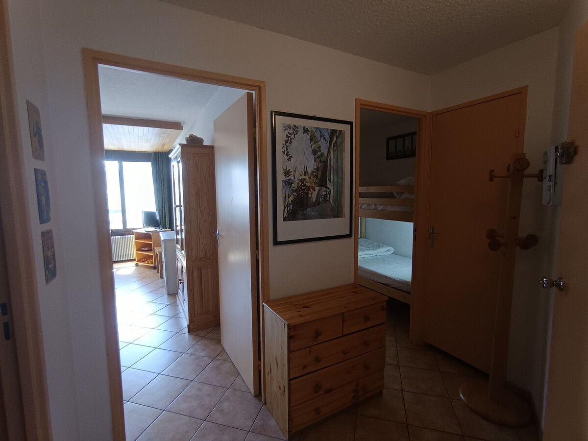 Appartement 4/6 pers. Montgenèvre, vue piste et balcon - Photo 9