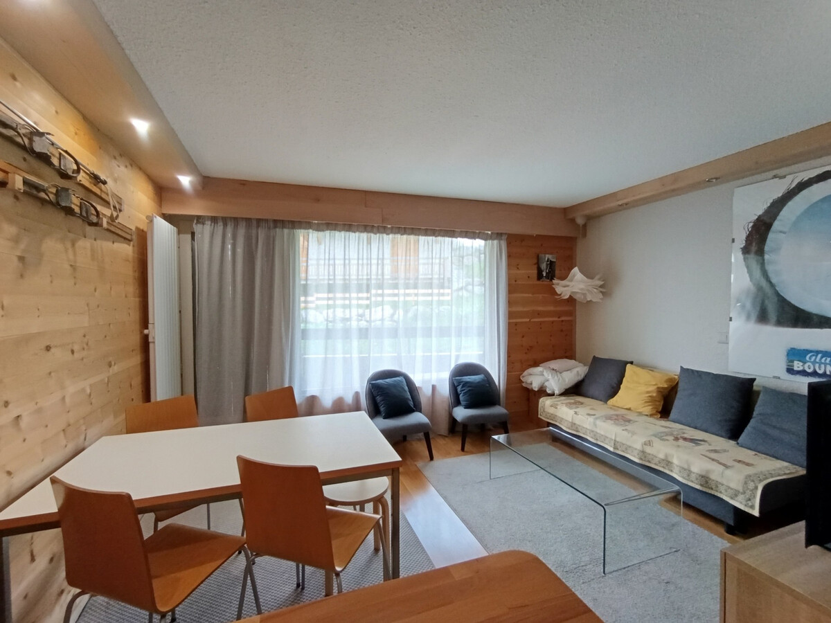 Studio rénové 34m² avec balcon vue pistes, parking - Photo 2