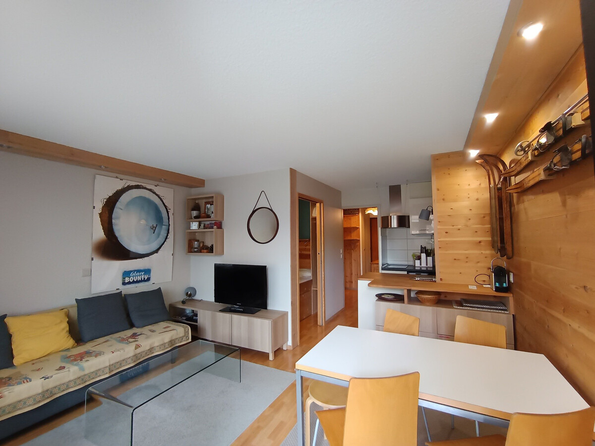 Studio rénové 34m² avec balcon vue pistes, parking - Photo 3