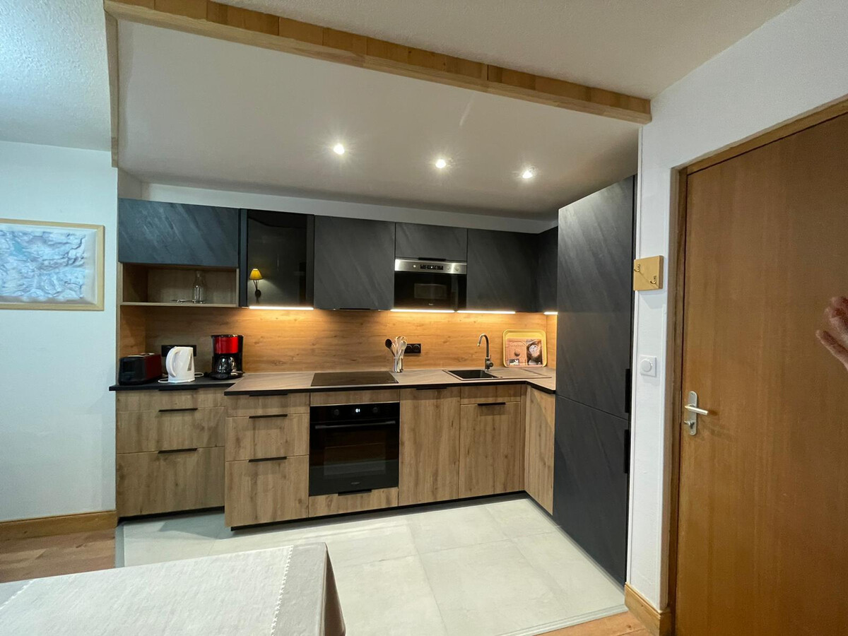Appartement 2 pièces rénové aux pieds des pistes - Photo 4