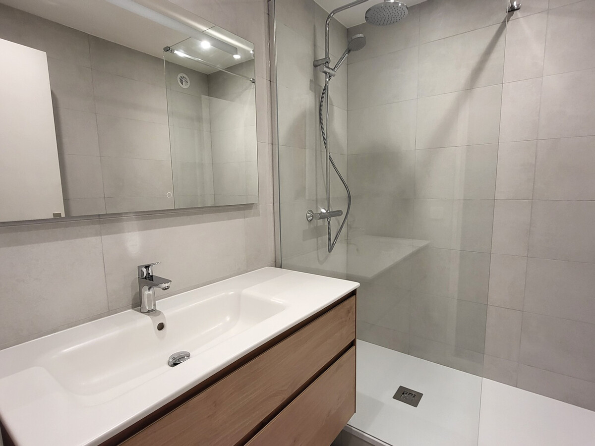 2 pièces sud-ouest Tignes, 36 m², balcon, ascenseur - Photo 5