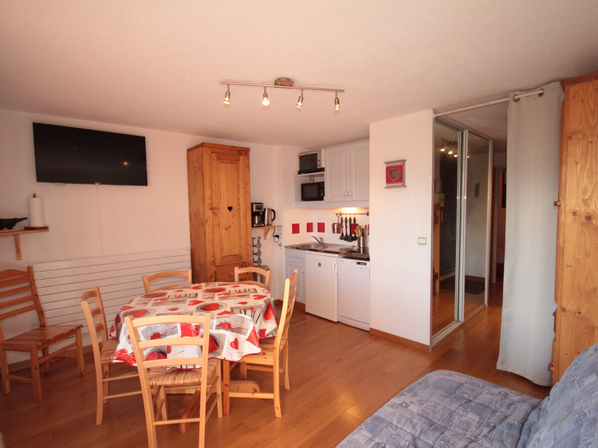 T2 cabine 6 pers aux Saisies, terrasse sud vue pistes - Photo 1