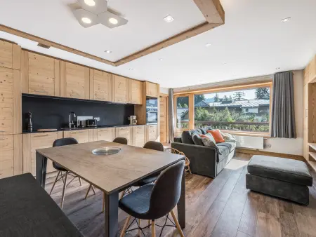 Location appartement à Megève, Appartement rénové 2 chambres à Megève Centre avec balcon