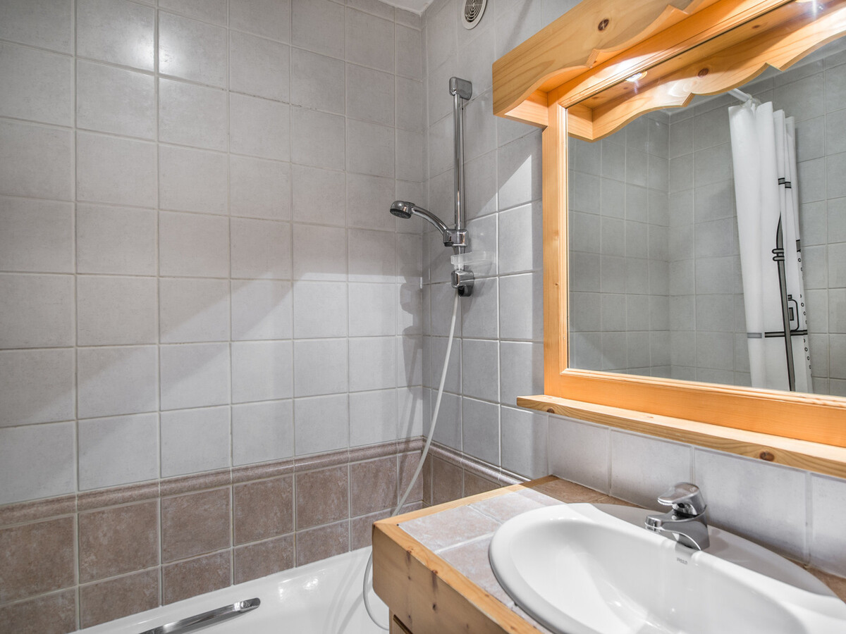Appartement 2 chambres centre-ville Megève, face patinoire - Photo 5