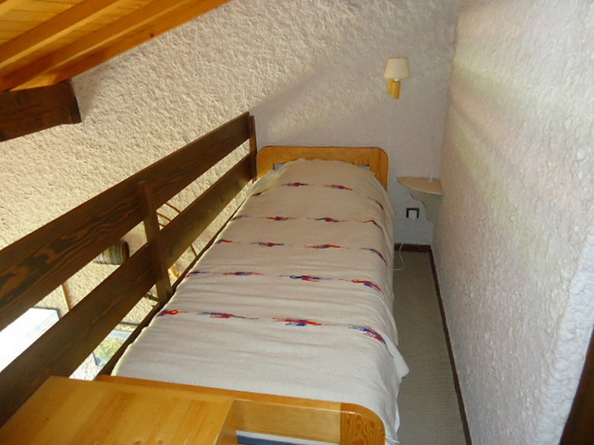 Duplex La Clusaz, 54 m², balcon vue montagne, cheminée - Photo 5