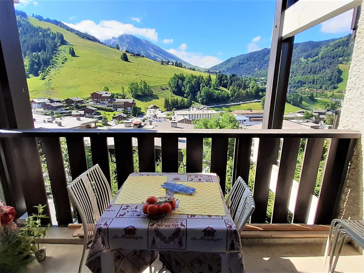 Appartement 8 pers. La Clusaz, balcon sud, 2 chambres - Photo 4