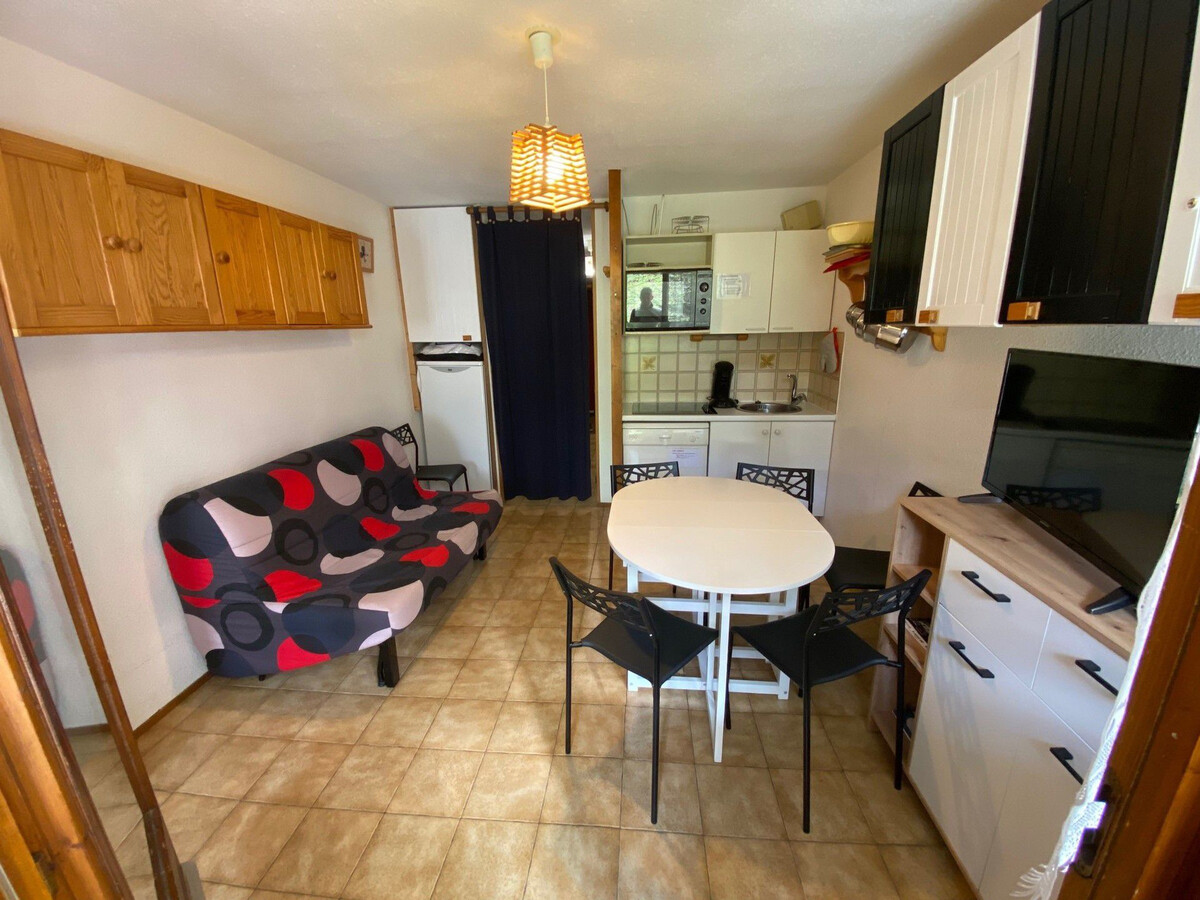 Appartement 2 pièces balcon sud, parking - La Clusaz - Photo 4