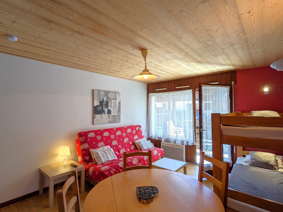 Studio 4 pers centre La Clusaz, balcon sud vue village - Photo 3