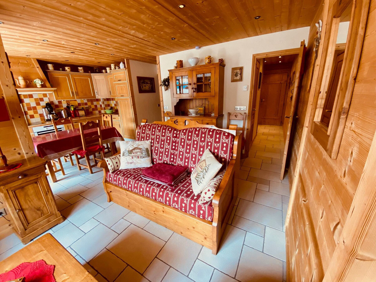 Appartement 47 m² balcon sud, parking inclus à La Clusaz - Photo 3