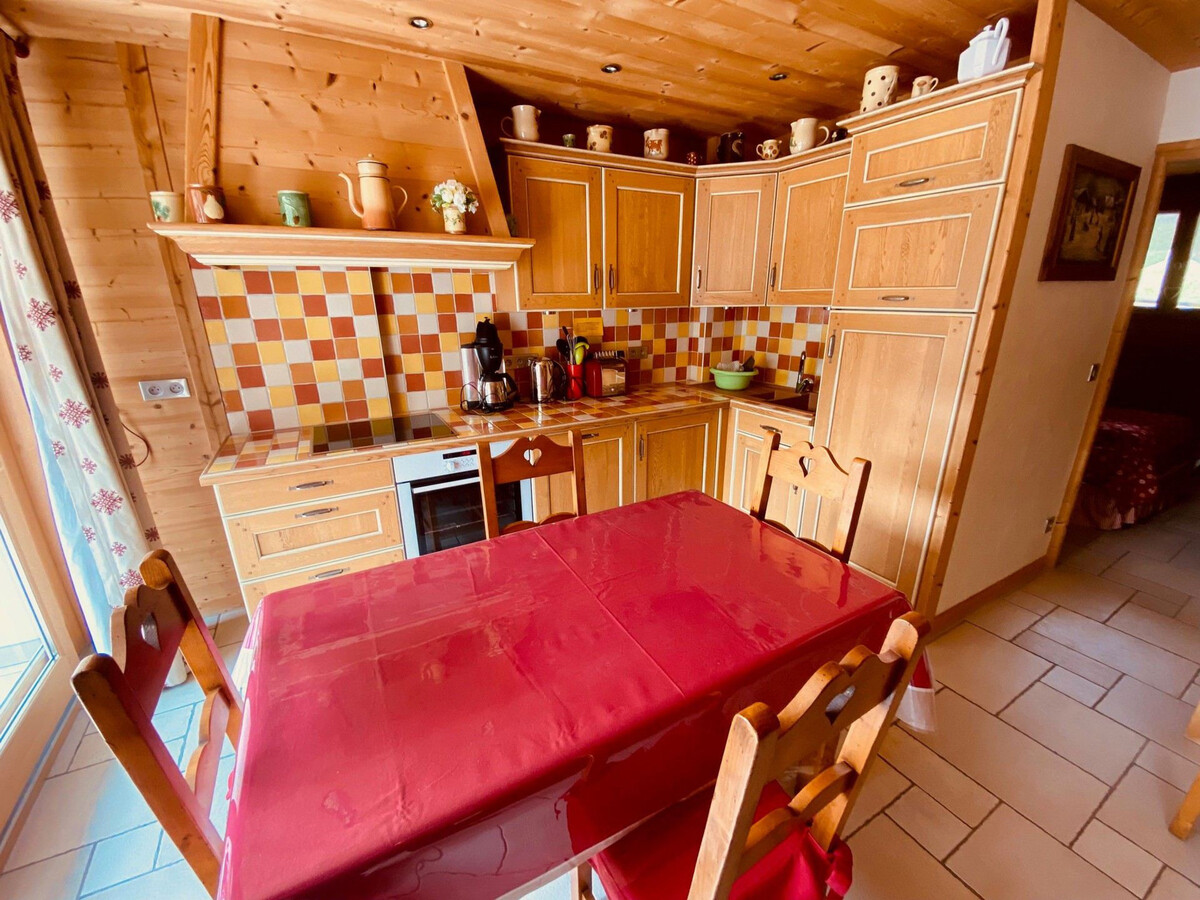 Appartement 47 m² balcon sud, parking inclus à La Clusaz - Photo 5