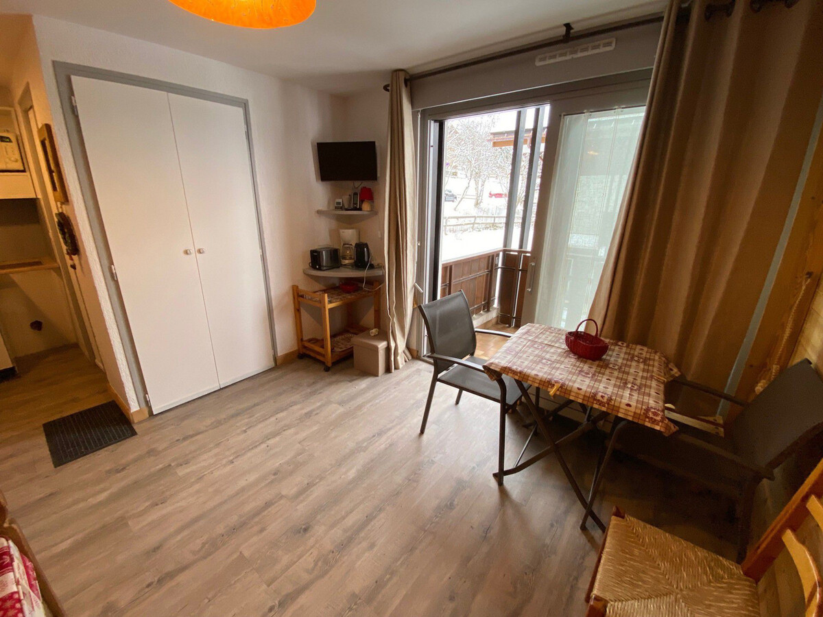 Studio rénové 2021 au cœur de La Clusaz, balcon, parking - Photo 4