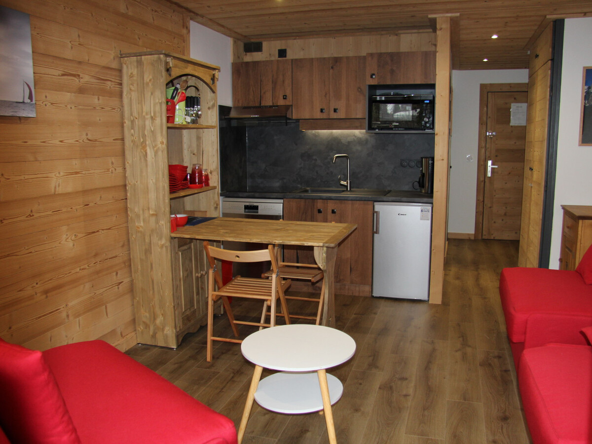 Studio rénové en centre station, 4 couchages, balcon - Photo 2