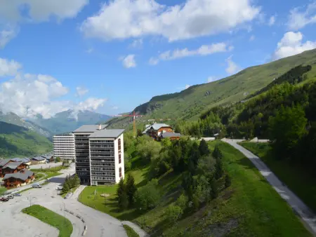 Appartement 2 pièces aux Menuires, 13e étage vue montagne : photo 10