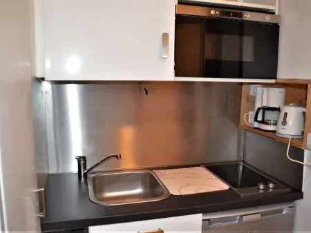 Studio 2 pers. avec balcon Est, pied des pistes, Les Menuires : photo 4