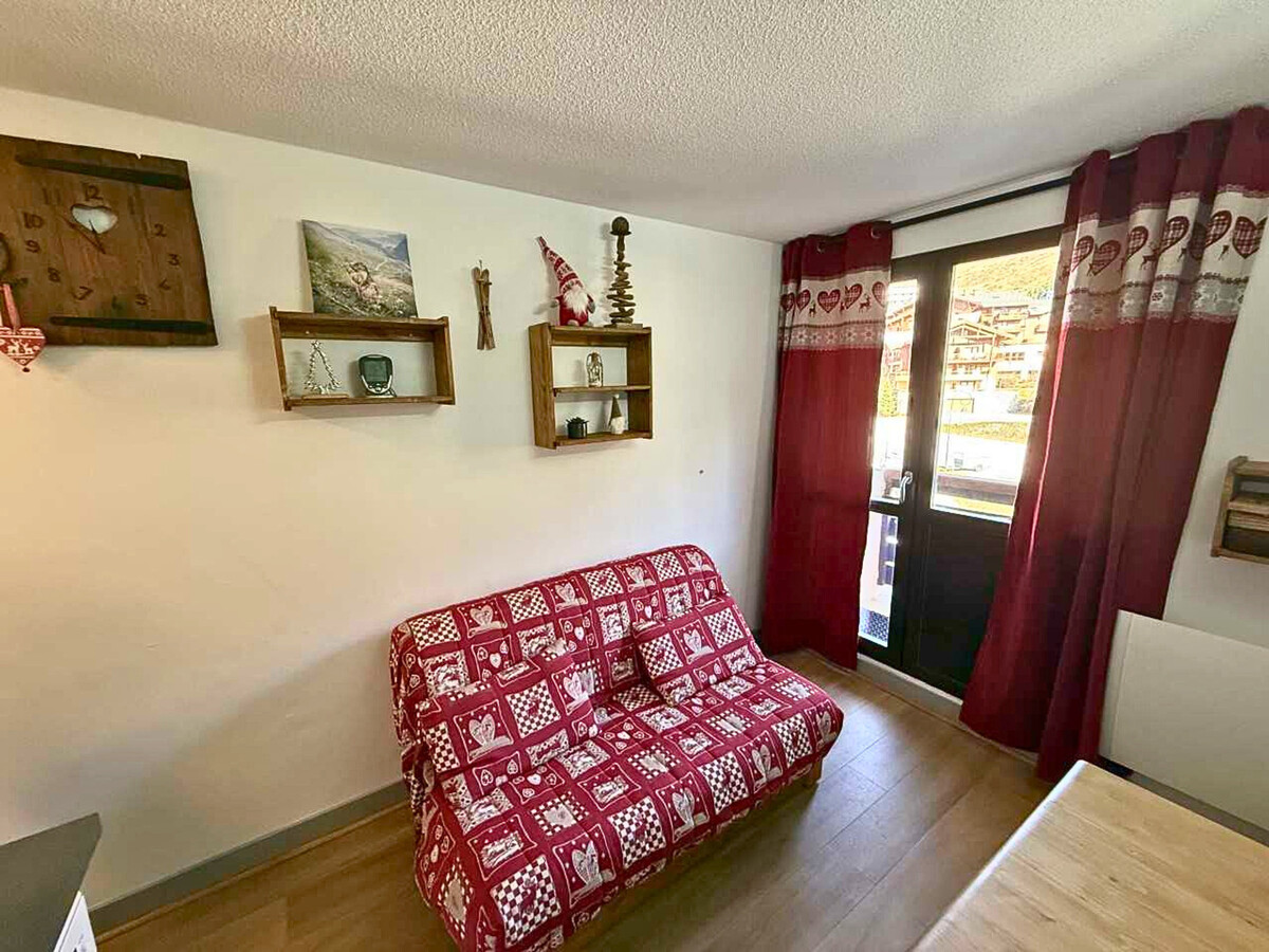 Studio 17m² aux Menuires, balcon Est, casier à skis - Photo 1