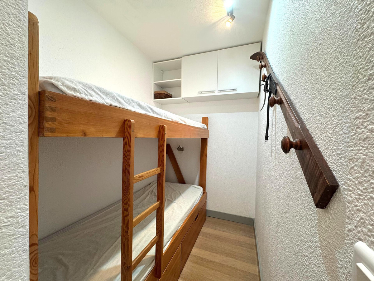Studio 17m² aux Menuires, balcon Est, casier à skis - Photo 5