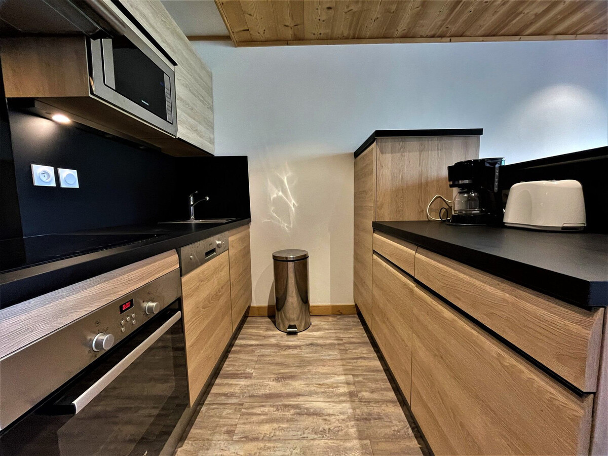 2 pièces cabine 4 pers. aux Menuires, balcon sud-ouest - Photo 3