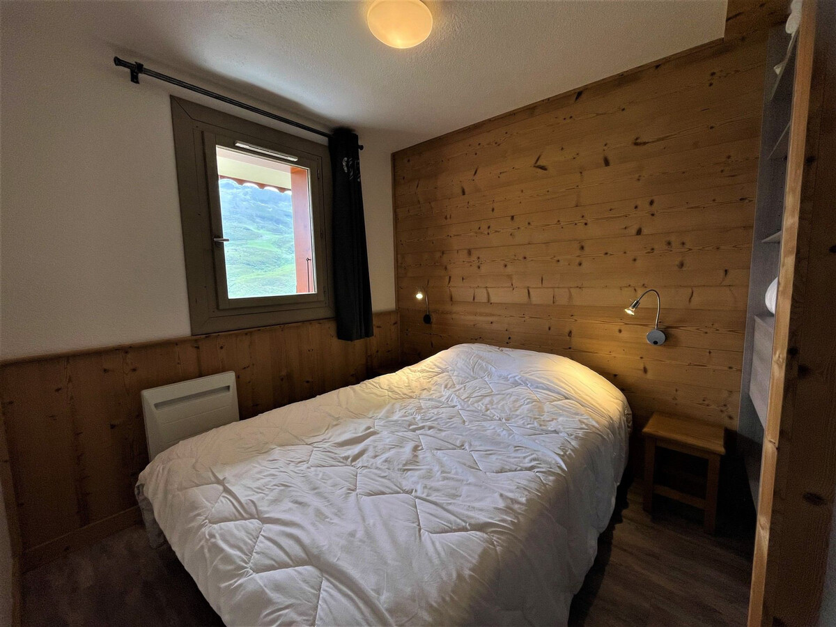 2 pièces cabine 4 pers. aux Menuires, balcon sud-ouest - Photo 7