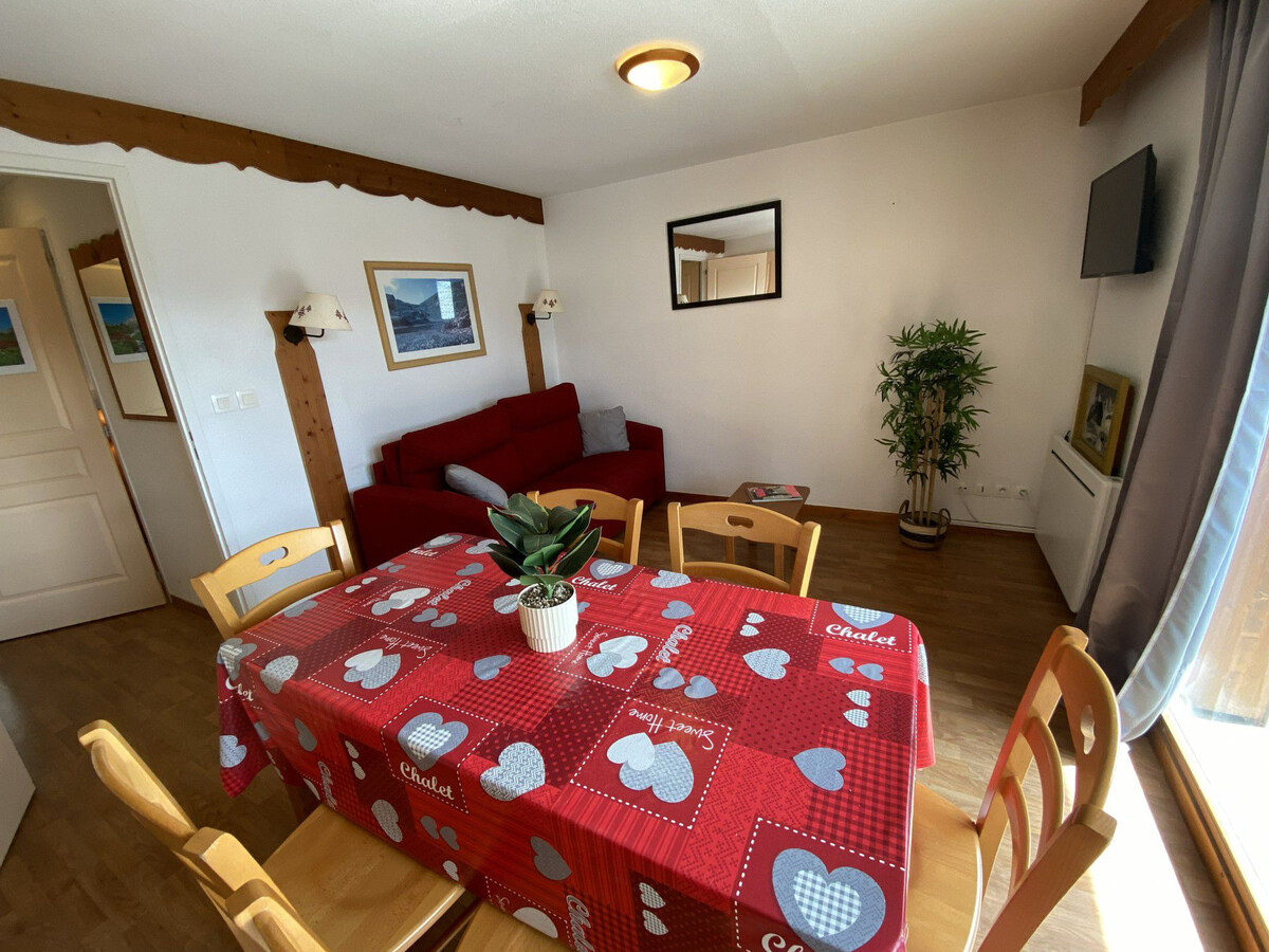 Appartement 6 pers, kitchenette équipée, vue montagne, piscine, La Joue du Loup - Photo 4
