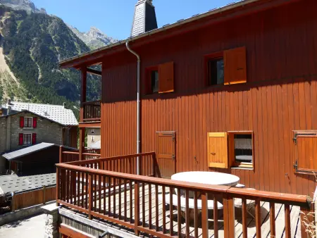 Appartement 3 étoiles, 2 terrasses, centre Pralognan : photo 9