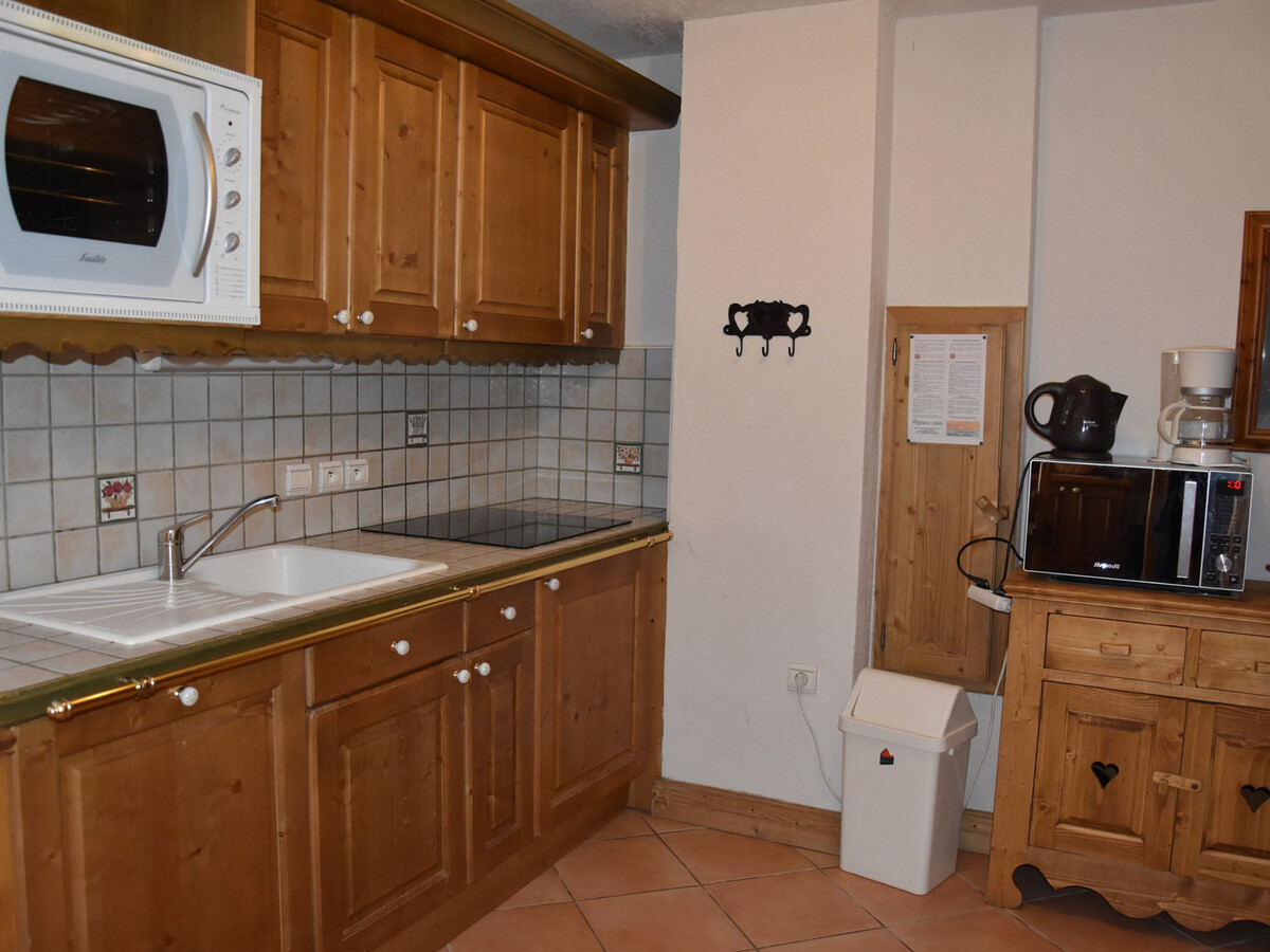 Appart 3p, rez-de-jardin, parking à Pralognan - Photo 3