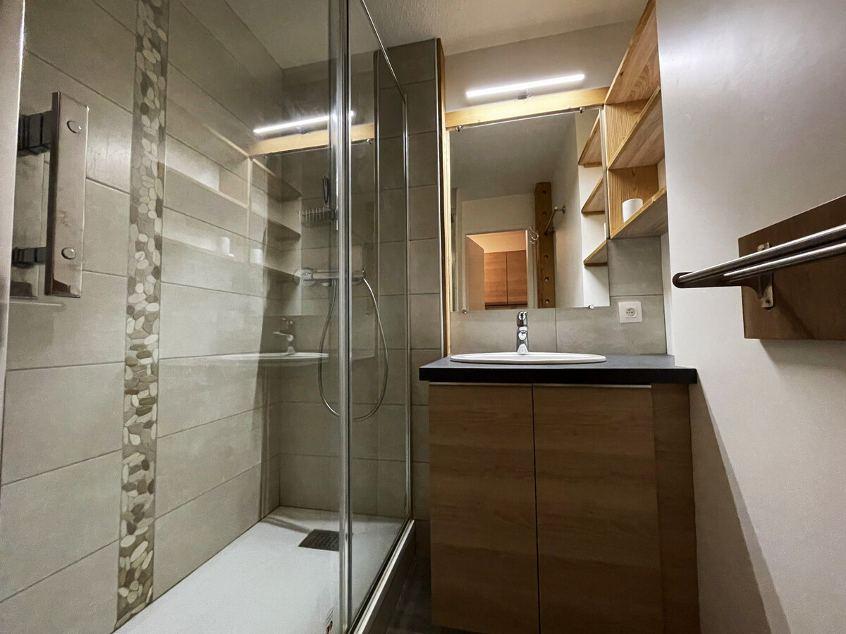Studio ski aux pieds, 4 pers, balcon sud Les Menuires - Photo 7