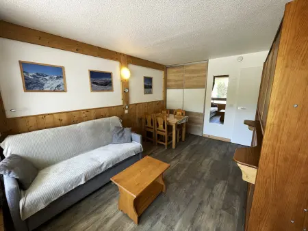 Location appartement à Les Menuires, Studio confort rénové ski aux pieds, 4 pers, Les Menuires