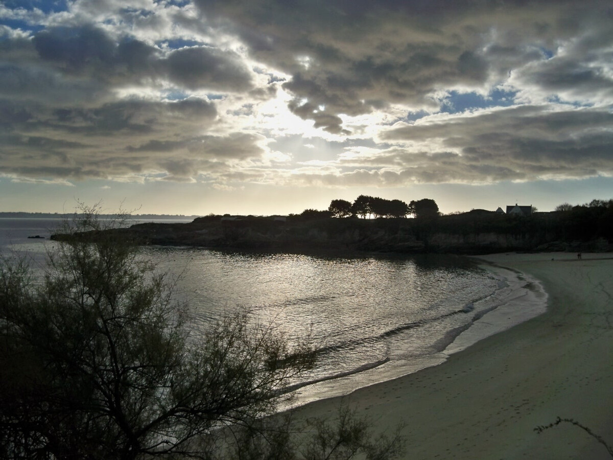 T2 Lomener vue mer plein sud avec balcon - Photo 25