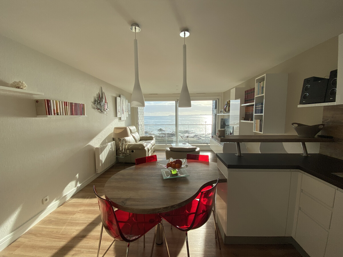 Appartement 3 pièces vue mer à Ploemeur, ascenseur et balcon - Photo 10