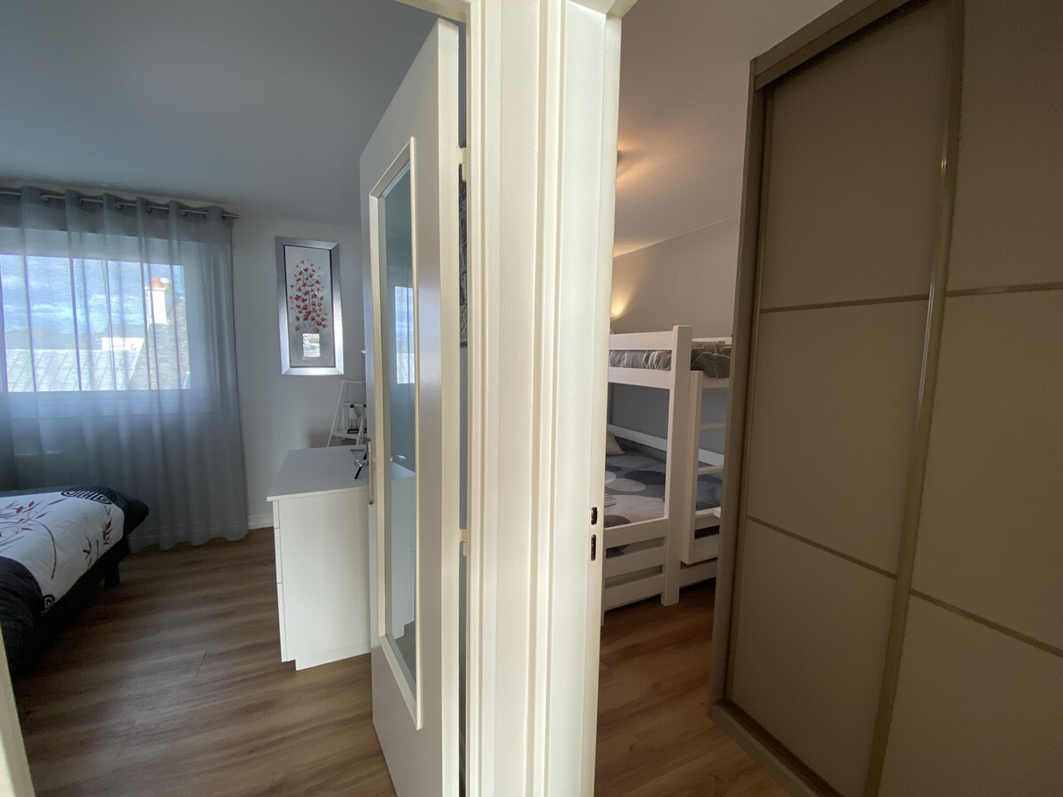 Appartement 3 pièces vue mer à Ploemeur, ascenseur et balcon - Photo 15