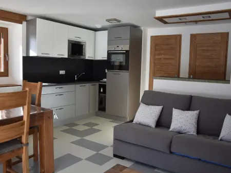 Location appartement à Pralognan la Vanoise, Beau 2 pièces neuf dans chalet à Pralognan - 4 pers