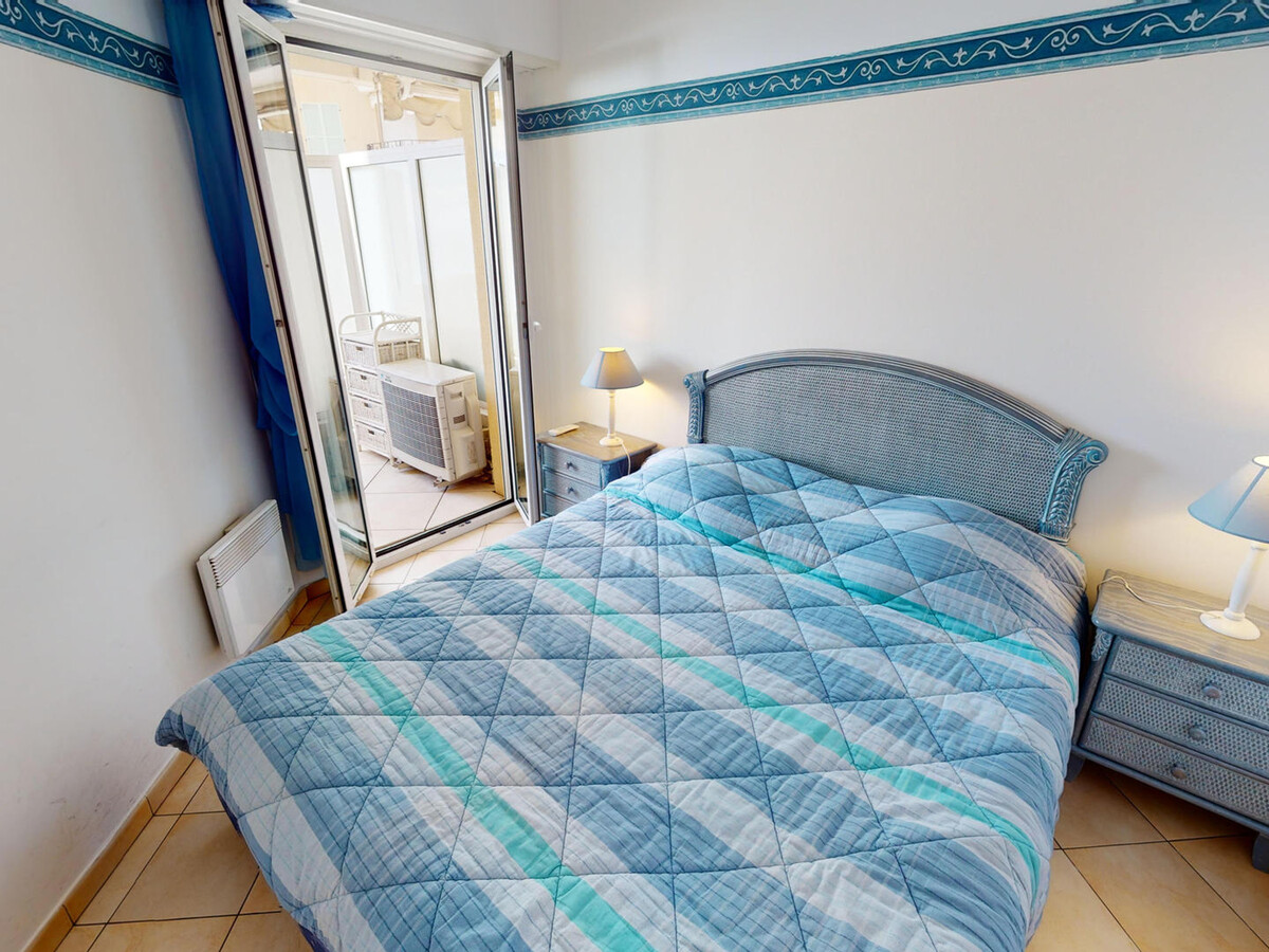 Appartement 2P centre Menton, terrasse vue mer et clim - Photo 9