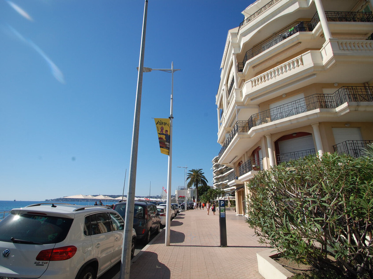 Appartement 2P centre Menton, terrasse vue mer et clim - Photo 14