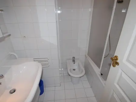 Coquet 2P avec 2 balcons et parking, centre de Menton : photo 10