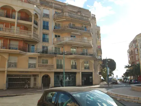 Coquet 2P avec 2 balcons et parking, centre de Menton : photo 13