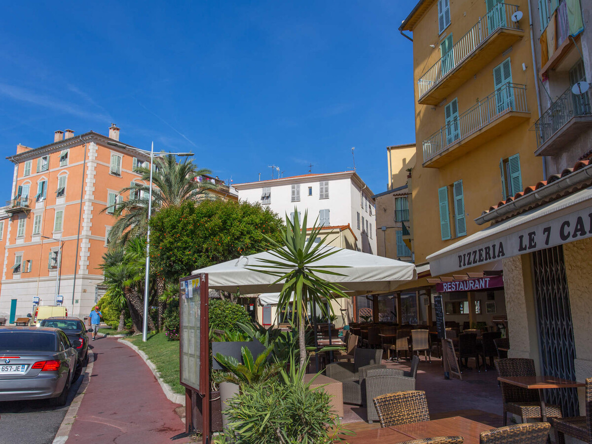 2P vue mer avec terrasse en vieille ville de Menton - Photo 14