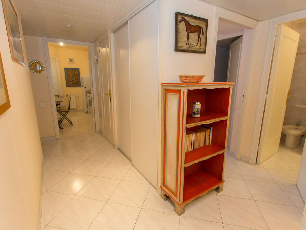 Grand 2P climatisé, terrasse 12m², parking à Menton - Photo 10