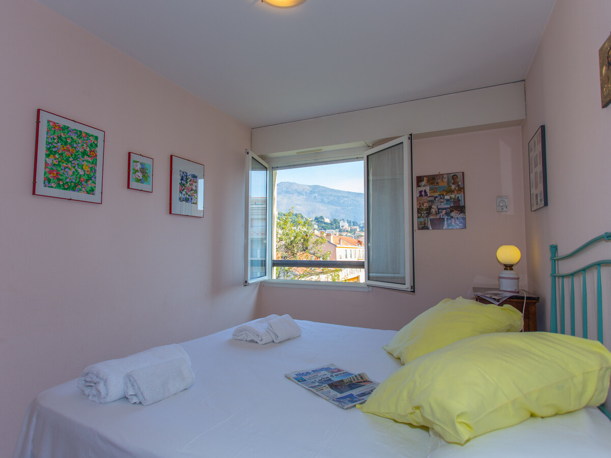 Grand 2P climatisé, terrasse 12m², parking à Menton - Photo 11