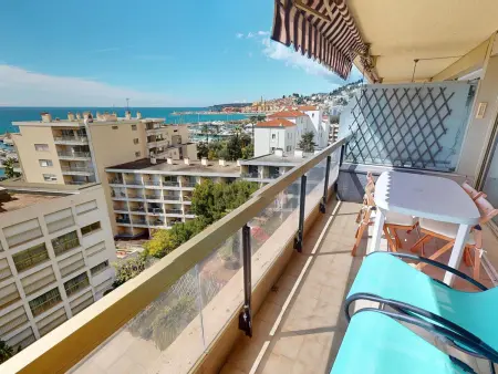 Appartement 2P climatisé avec terrasse et garage à Menton : photo 2