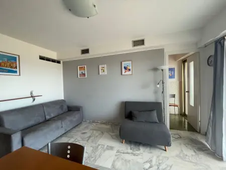 Studio climatisé face mer à Menton, 32m² avec terrasse : photo 3