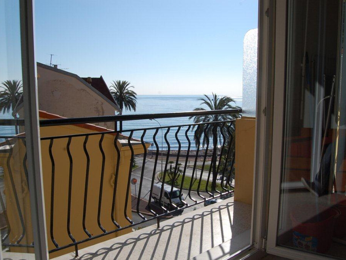 Studio moderne 22m² avec balcon et vue mer, Menton - Photo 8