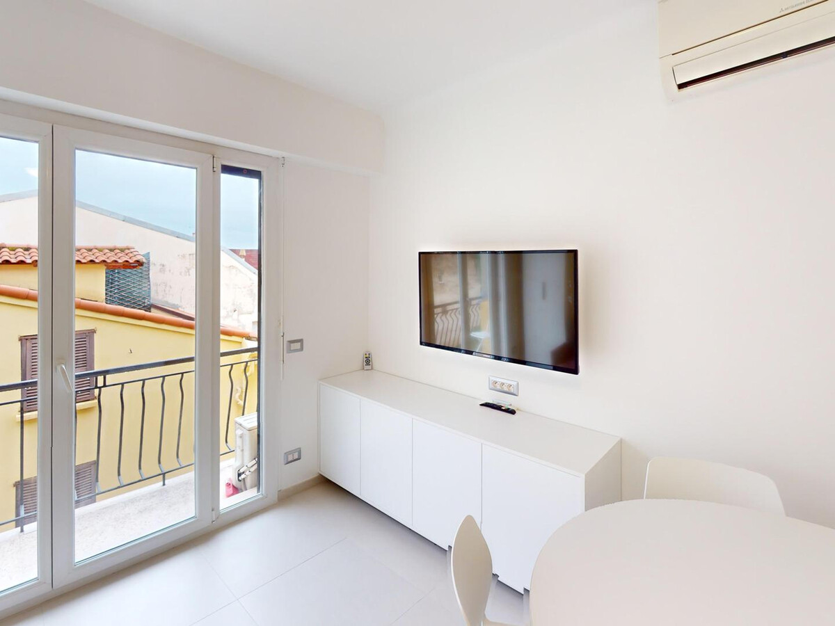 Studio moderne 22m² avec balcon et vue mer, Menton - Photo 9