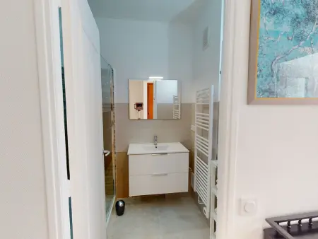 2P vue mer à Menton avec 2 terrasses et garage : photo 10