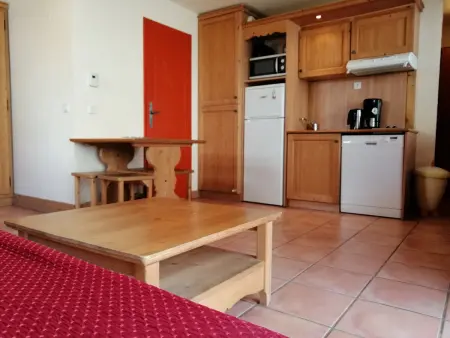 Location appartement à Pra Loup, Grand studio montagne 4 personnes avec balcon à Pra Loup