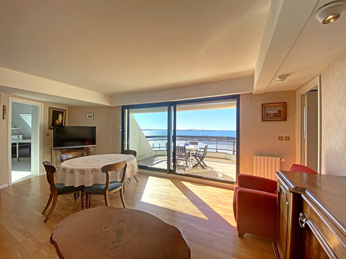T4 96m² face à la mer avec terrasse plein sud à Larmor-Plage - Photo 3