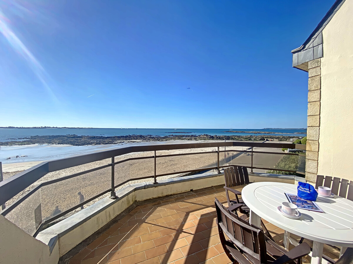 T4 96m² face à la mer avec terrasse plein sud à Larmor-Plage - Photo 11