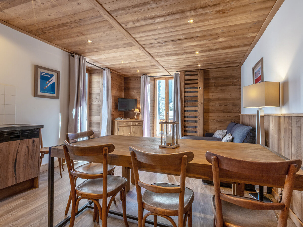 Appartement 4 pièces 8 pers, centre La Clusaz, balcon SE - Photo 2