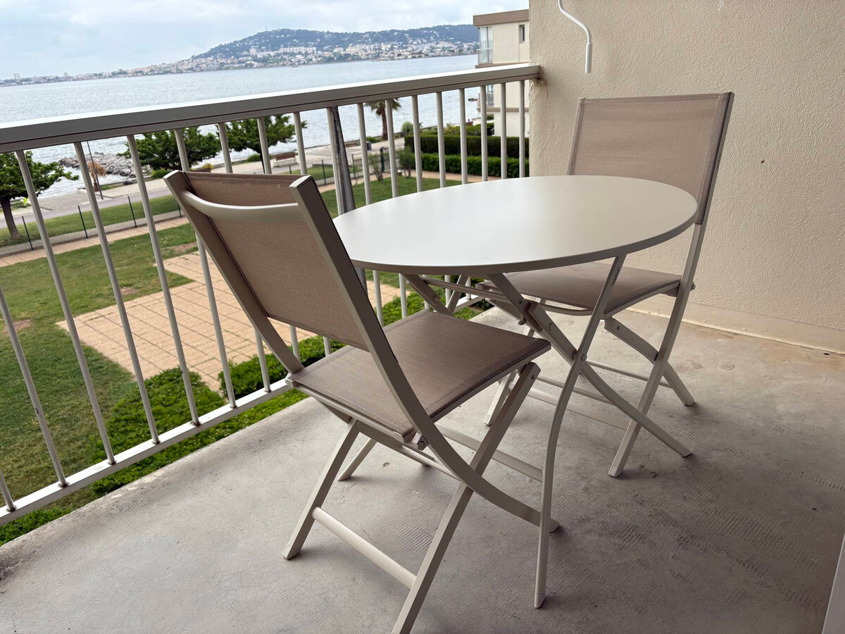 Appartement 26m² face à l'Étang, balcon, climatisé - Photo 1