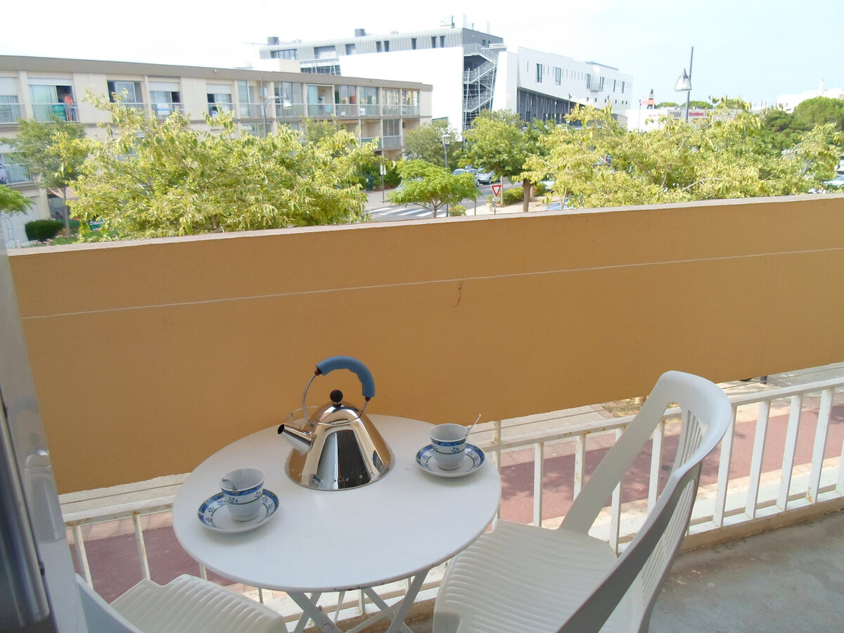 Appartement 25 m² balcon, 5 min des Thermes - Photo 4