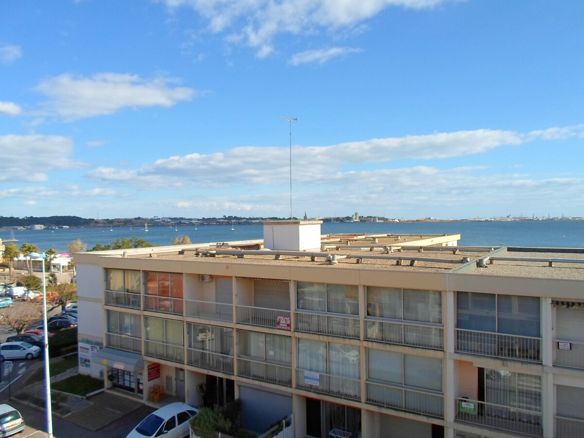 Appartement 2* à Balaruc-les-Bains, balcon vue étang - Photo 13